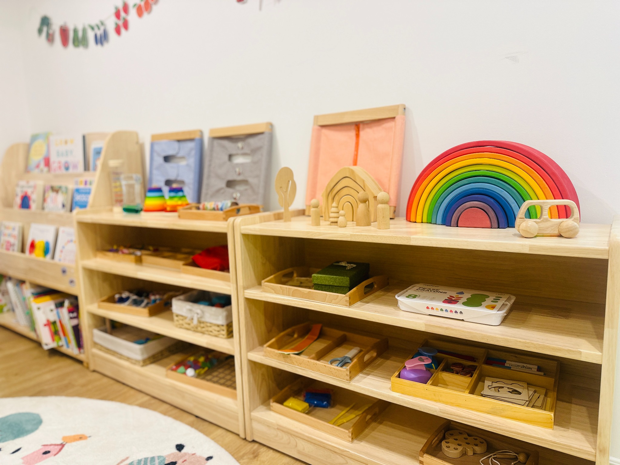 Montessori learning materials